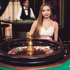 Sảnh game slot online và live casino eee88 dành cho người dùng Việt Nam