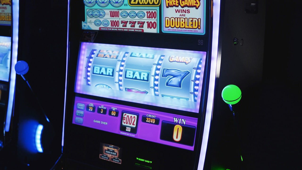 Sảnh cá cược thể thao và casino eee88 dành cho người dùng Việt Nam
